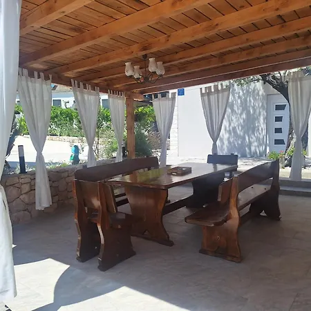 House Daisy Villa
